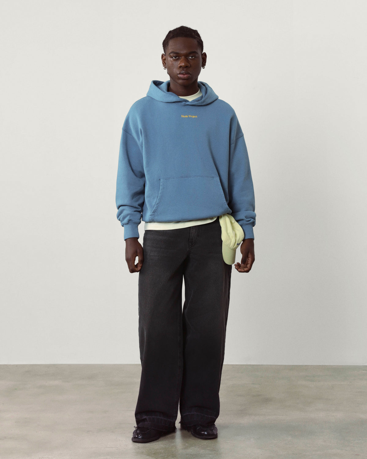 MAN [Model is 185cm/6’1” wearing size L]