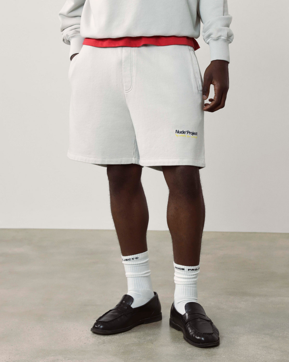 MAN [Model is 185cm/6’1” wearing size L]