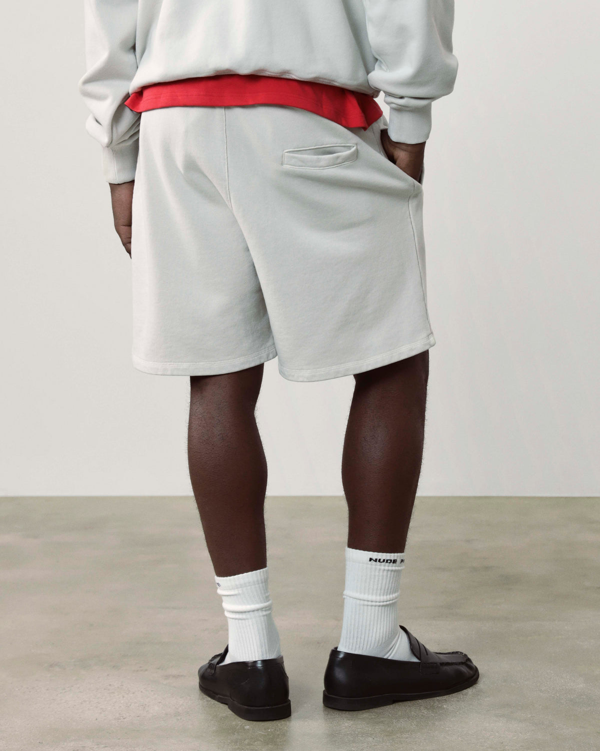 MAN [Model is 185cm/6’1” wearing size L]