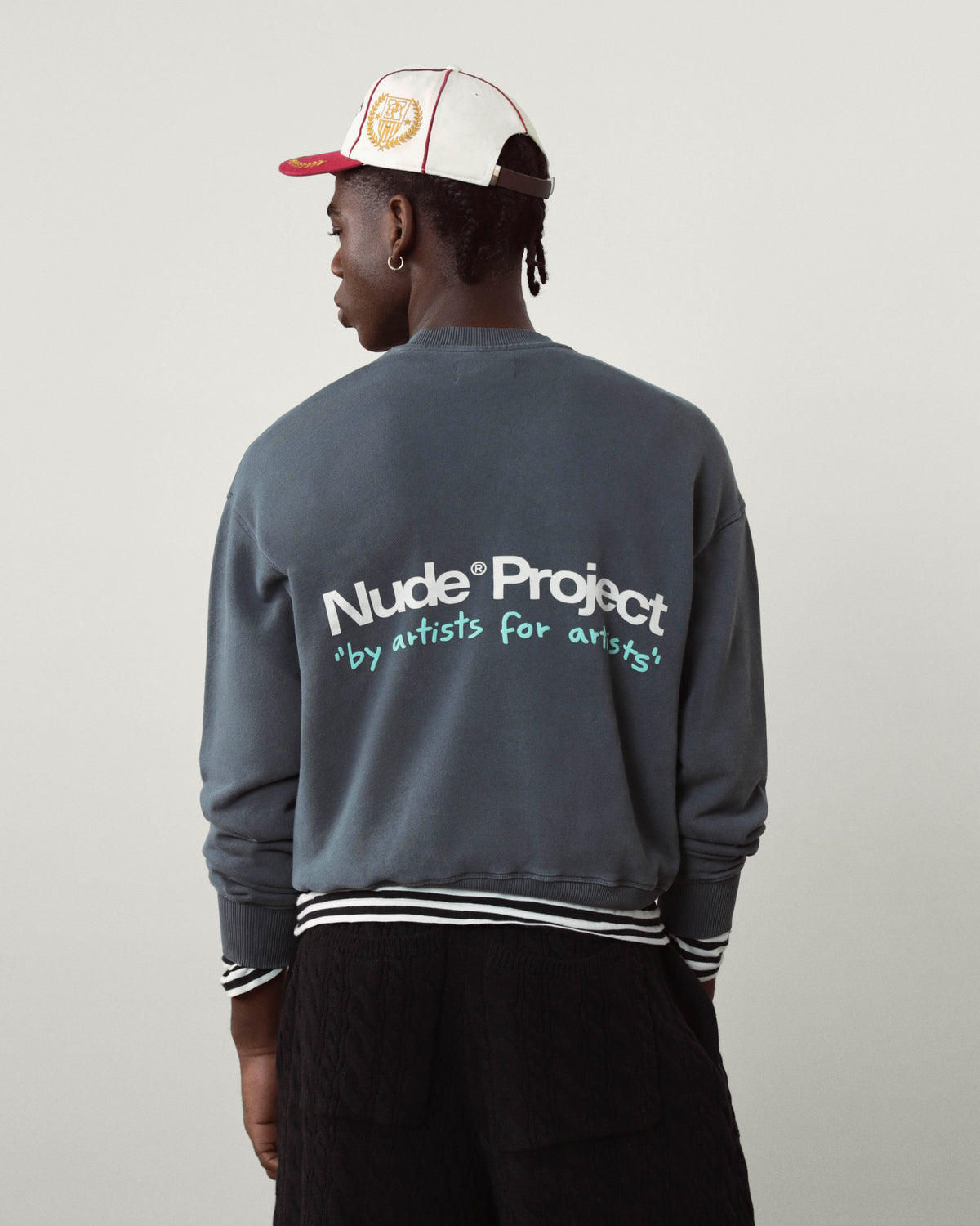 MAN [Model is 185cm/6’1” wearing size L]