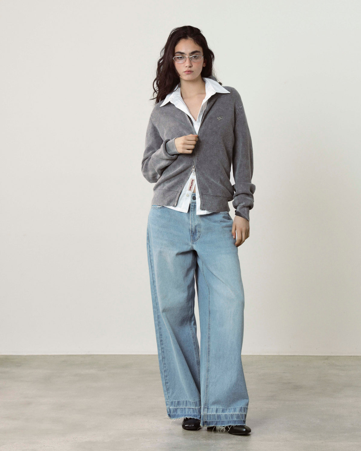 woman [Model is 176cm/5’9” wearing size M]