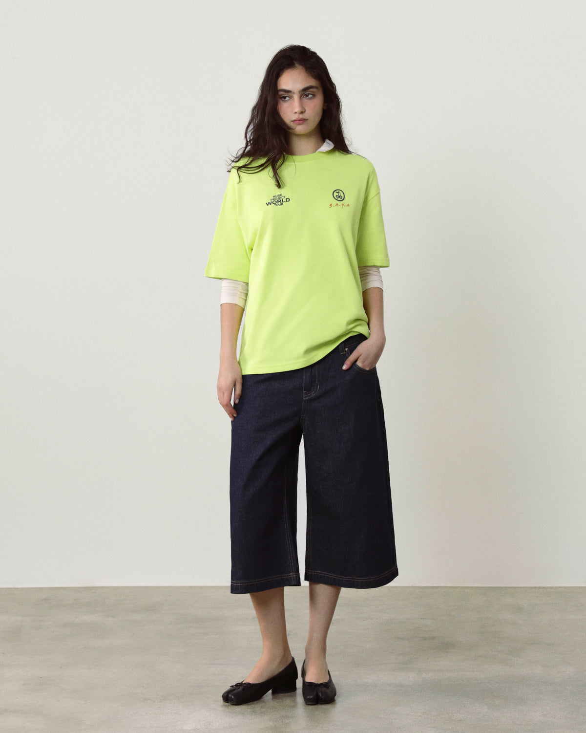 woman [Model is 176cm/5’9” wearing size M]