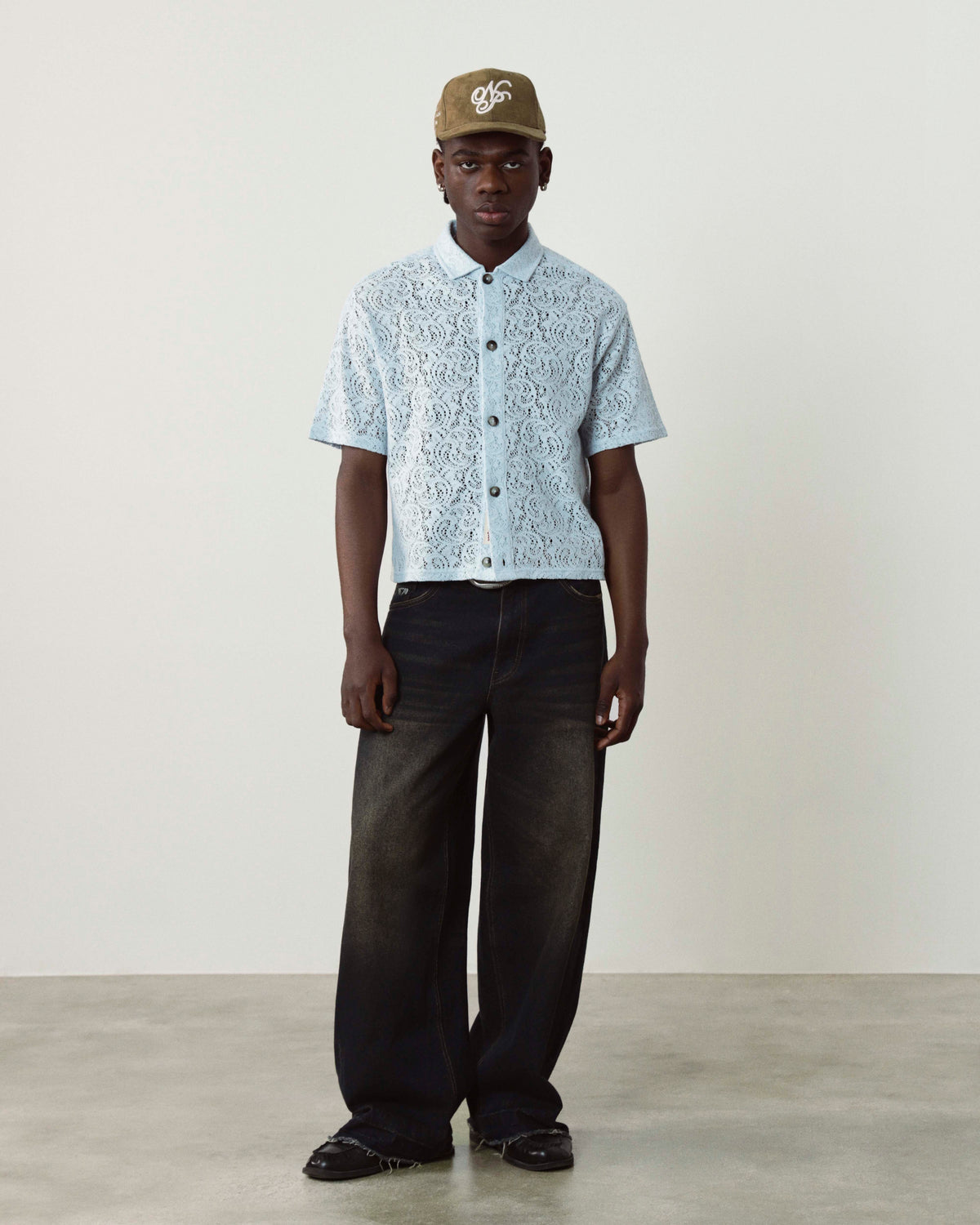 MAN [Model is 185cm/6’1” wearing size M]