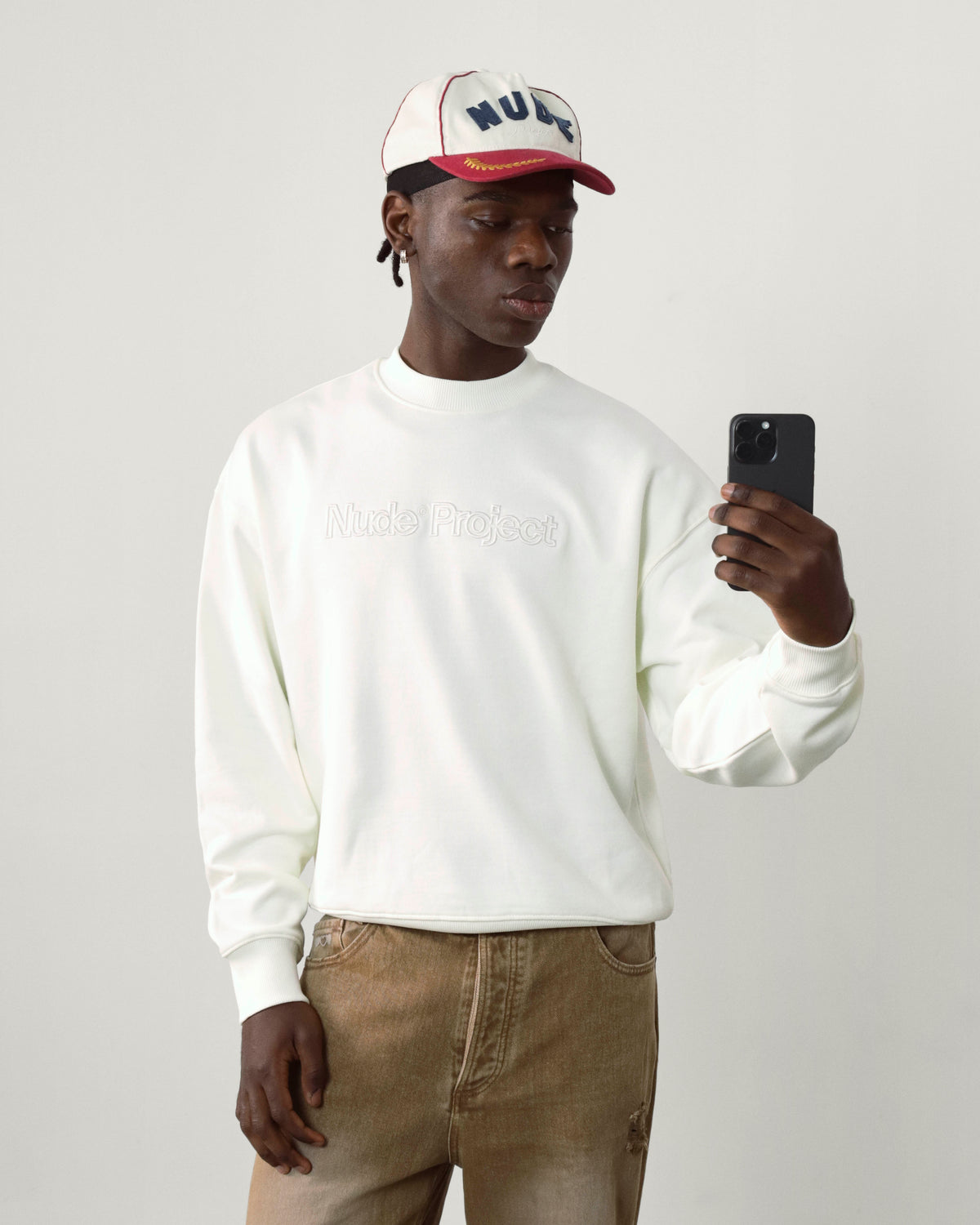 MAN [Model is 185cm/6’1” wearing size L]