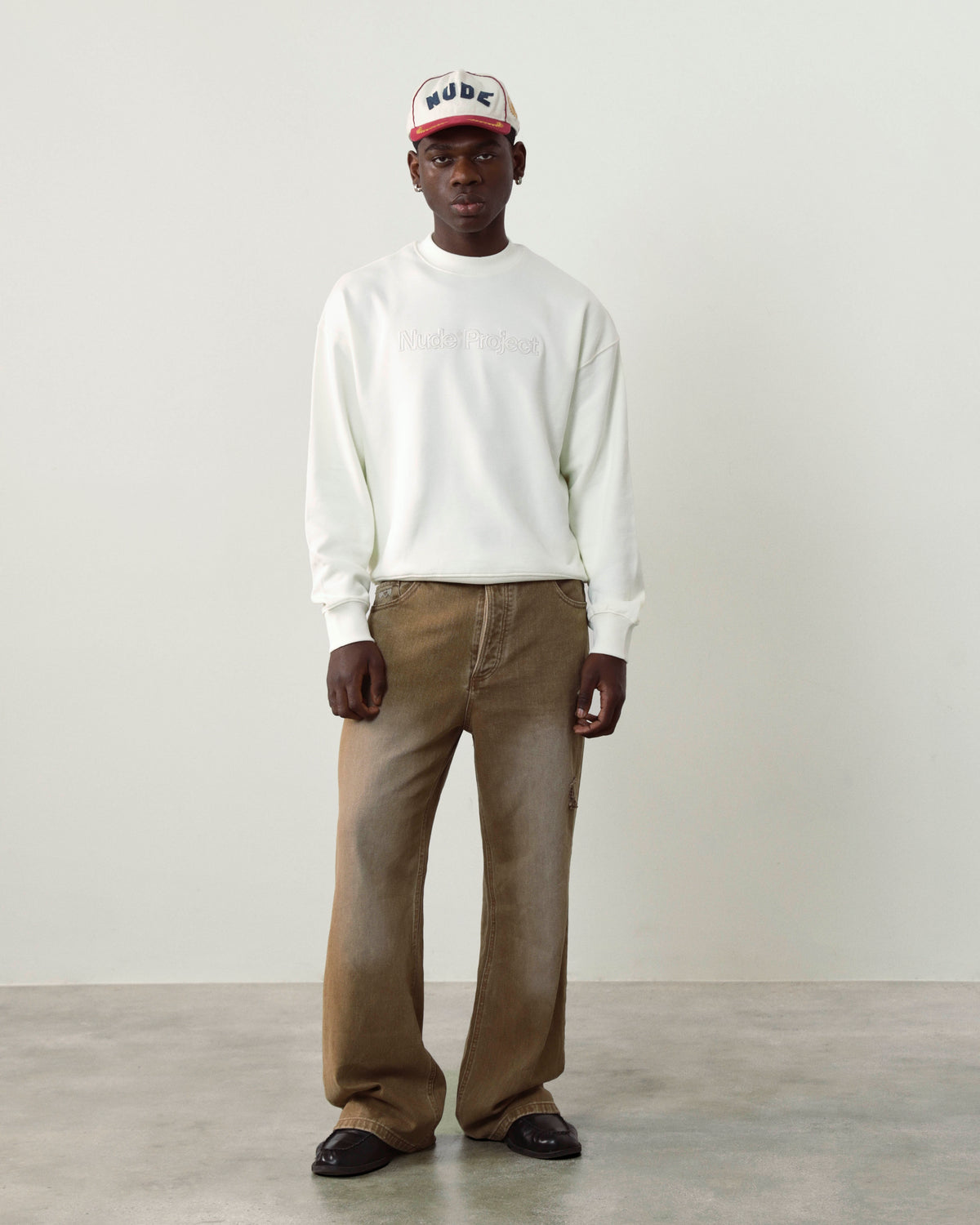 MAN [Model is 185cm/6’1” wearing size L]