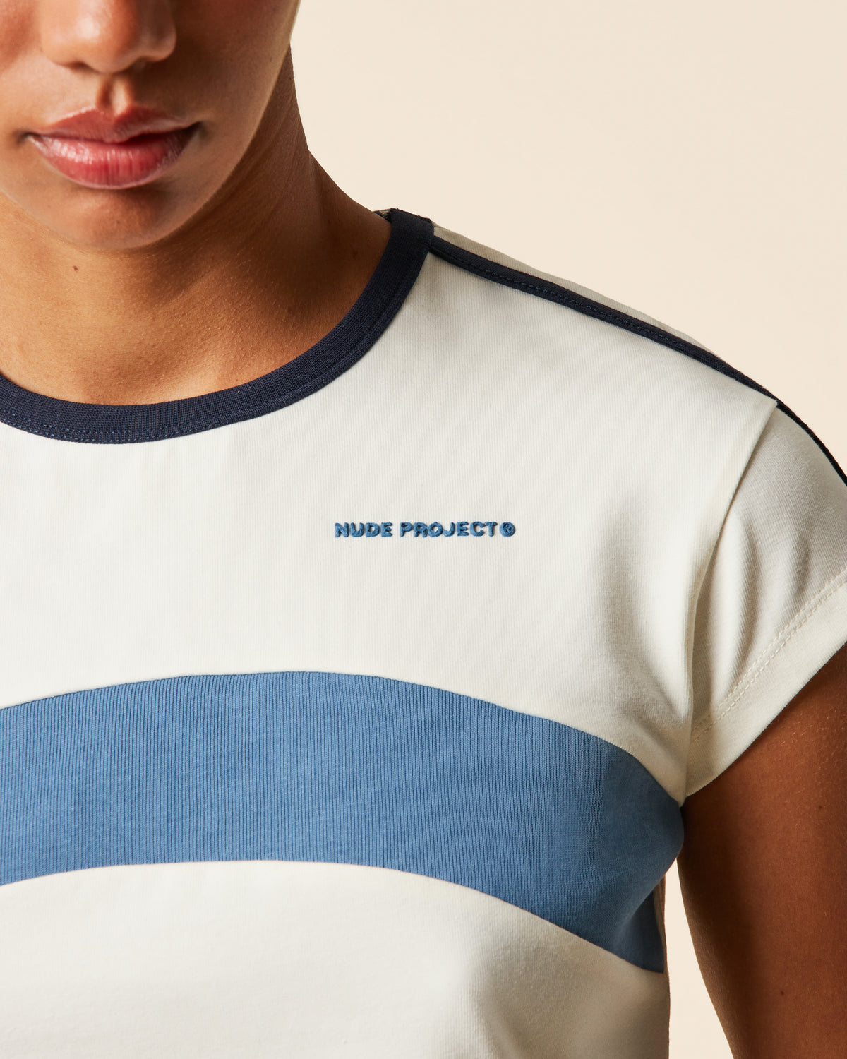 ATLAS BABY TEE OFF-WHITE