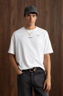 MAN [Model is 1.85 m / 6’1” wearing size M]