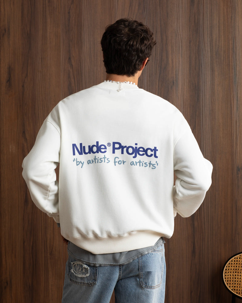 MAN [Model is 1.85 m / 6’1” wearing size M]