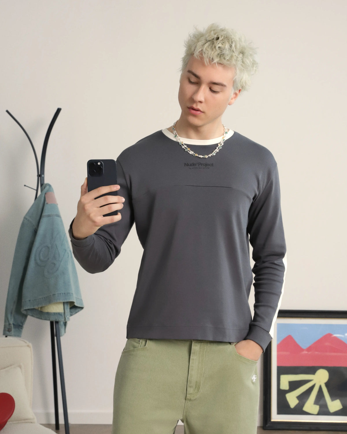 MAN [Model is 184cm/6’0” wearing size L]