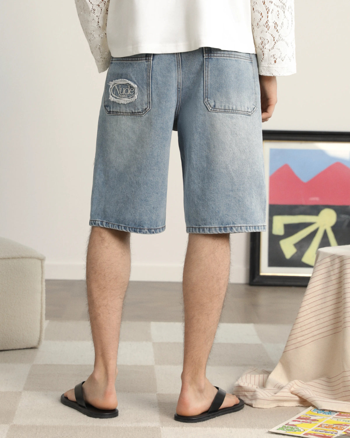 MAN [Model is 184cm/6’0” wearing size L]