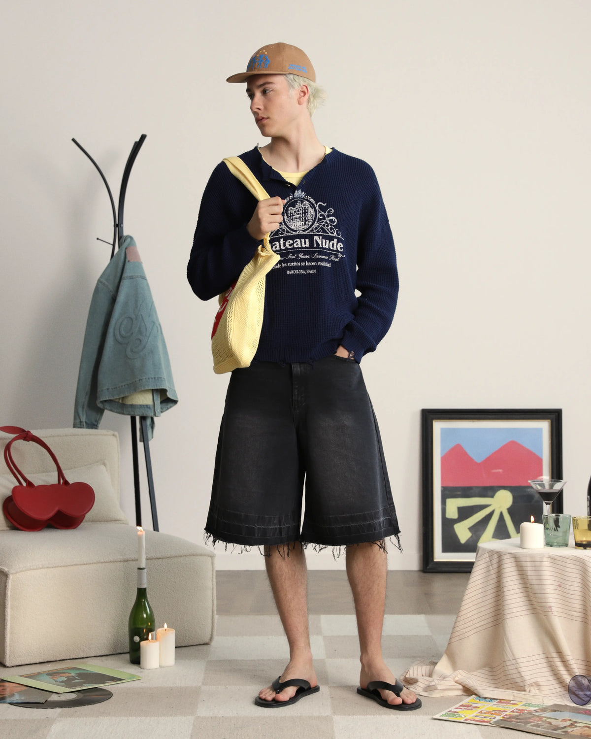 MAN [Model is 184cm/6’0” wearing size L]