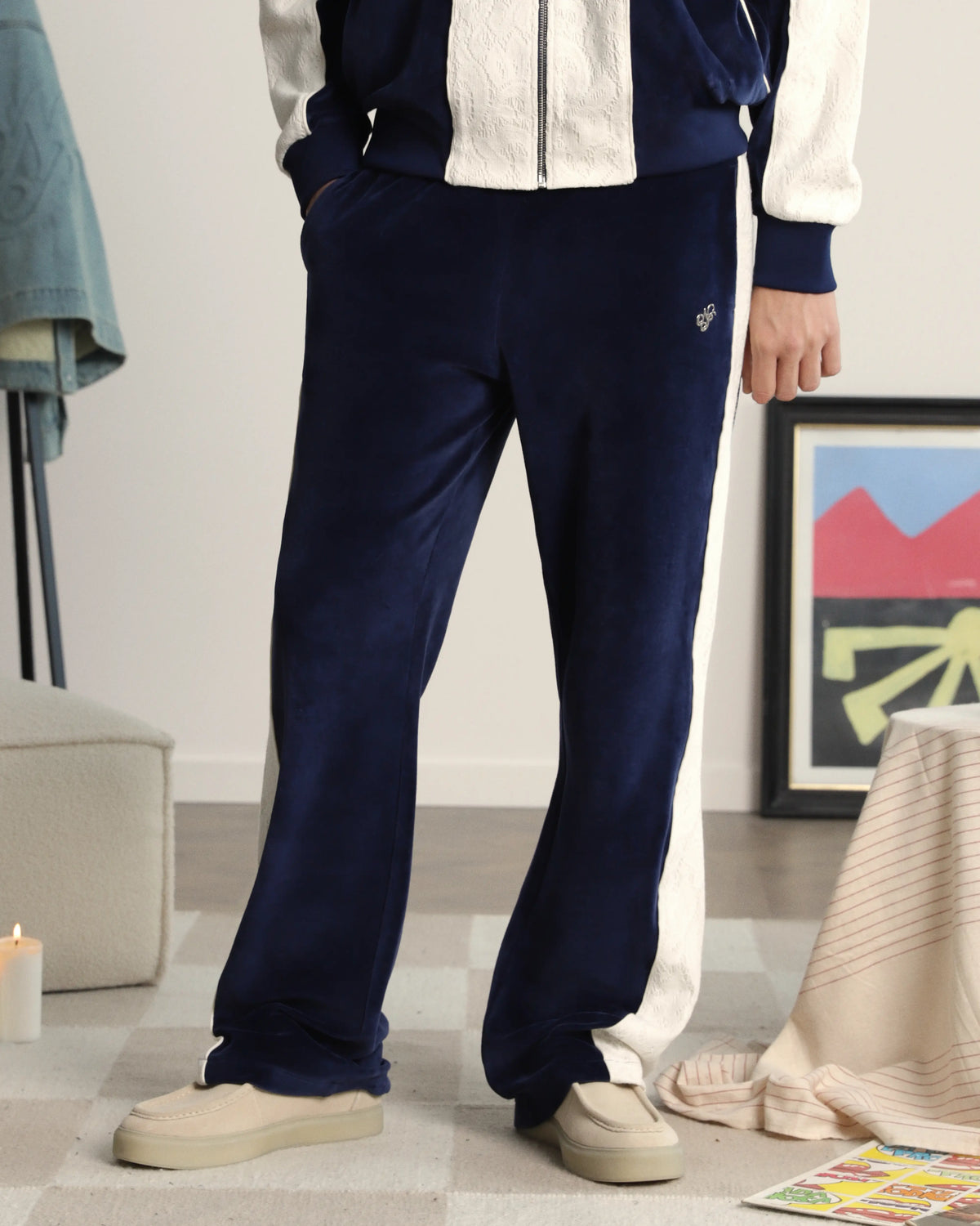 MAN [Model is 184cm/6’0” wearing size M]