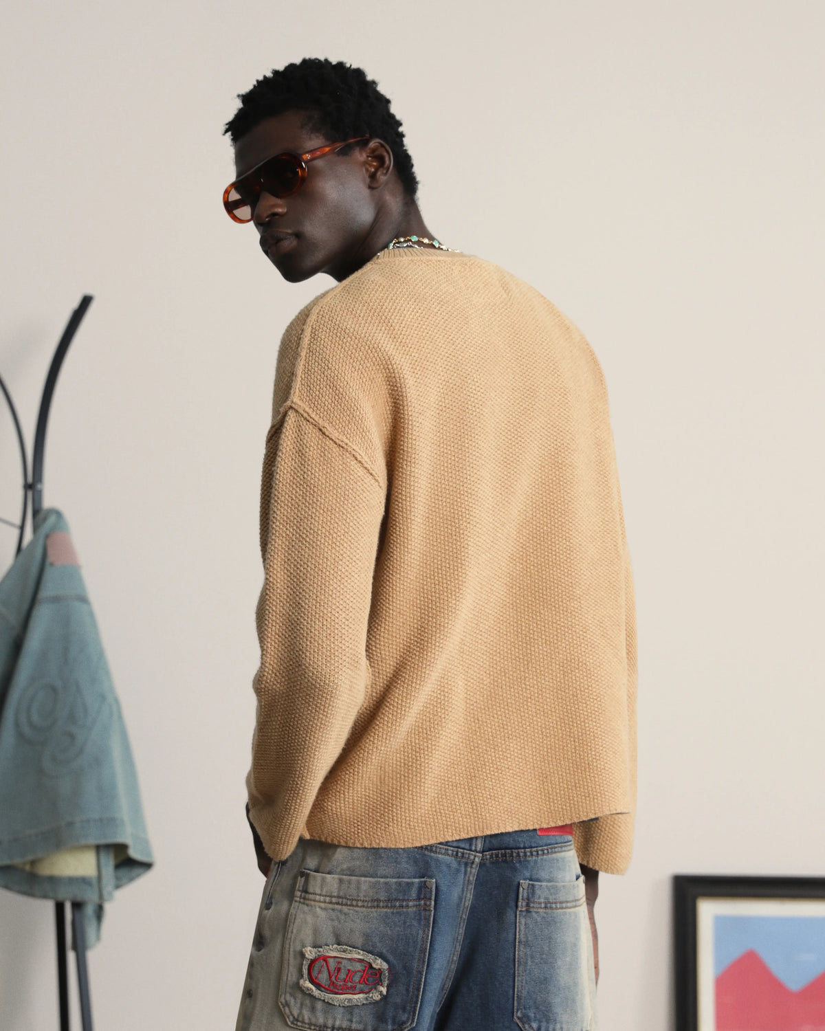 MAN [Model is 187cm/6’1” wearing size L]