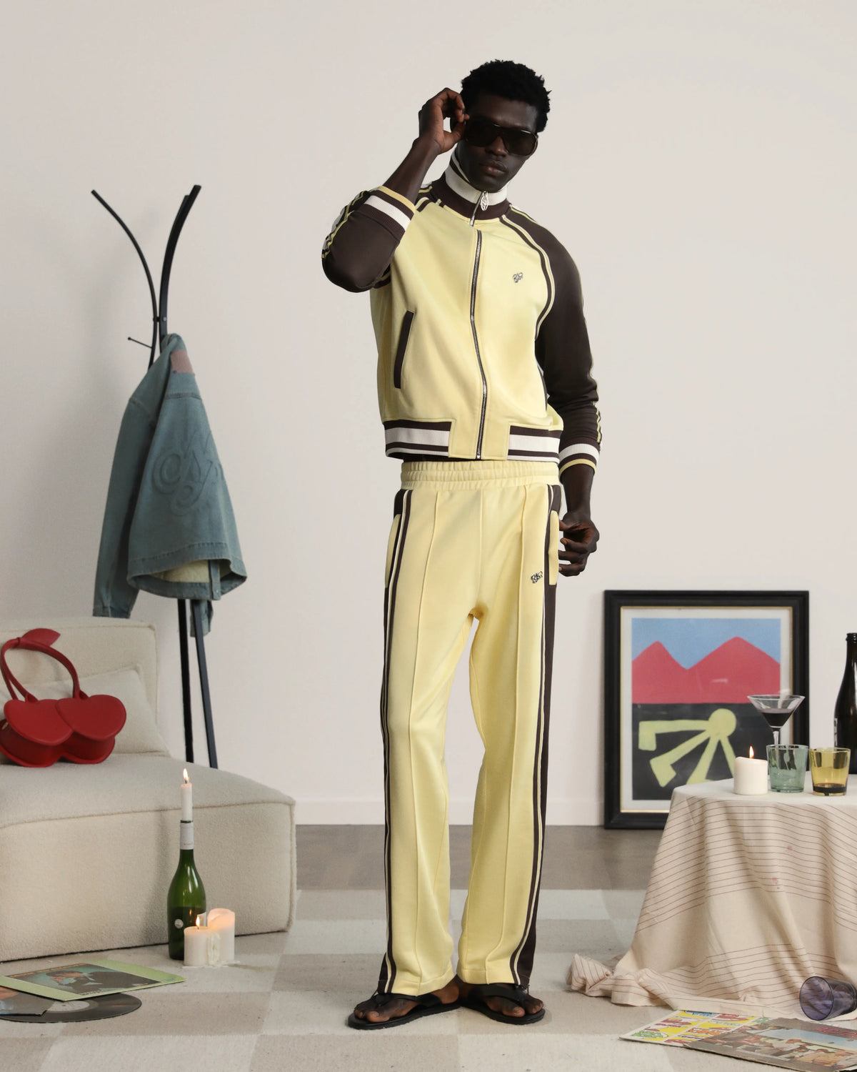 MAN [Model is 187cm/6’1” wearing size M]