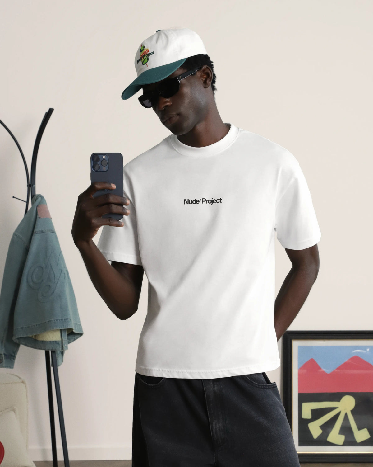 MAN [Model is 187cm/6’1” wearing size M]