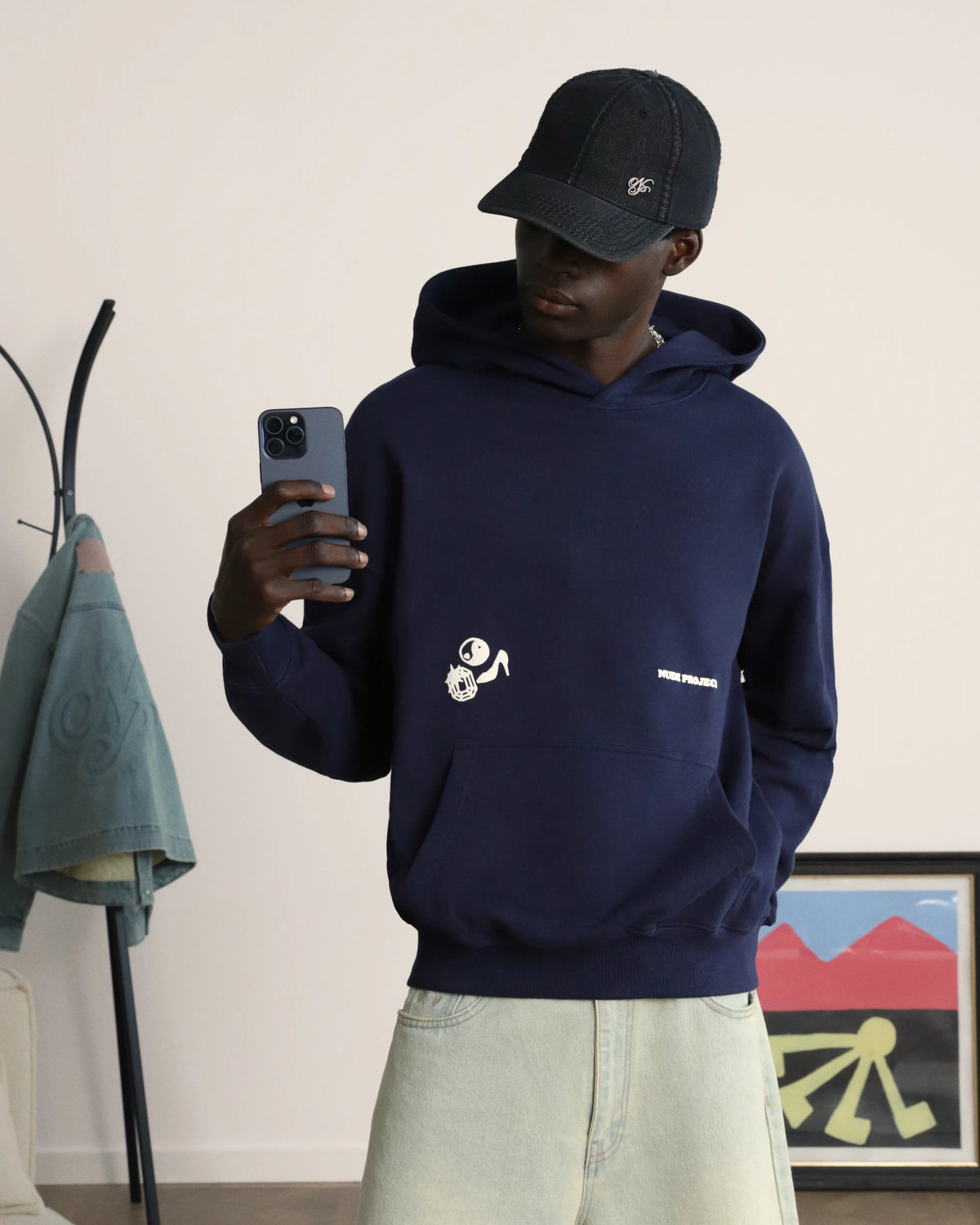 MAN [Model is 187cm/6’1” wearing size L]