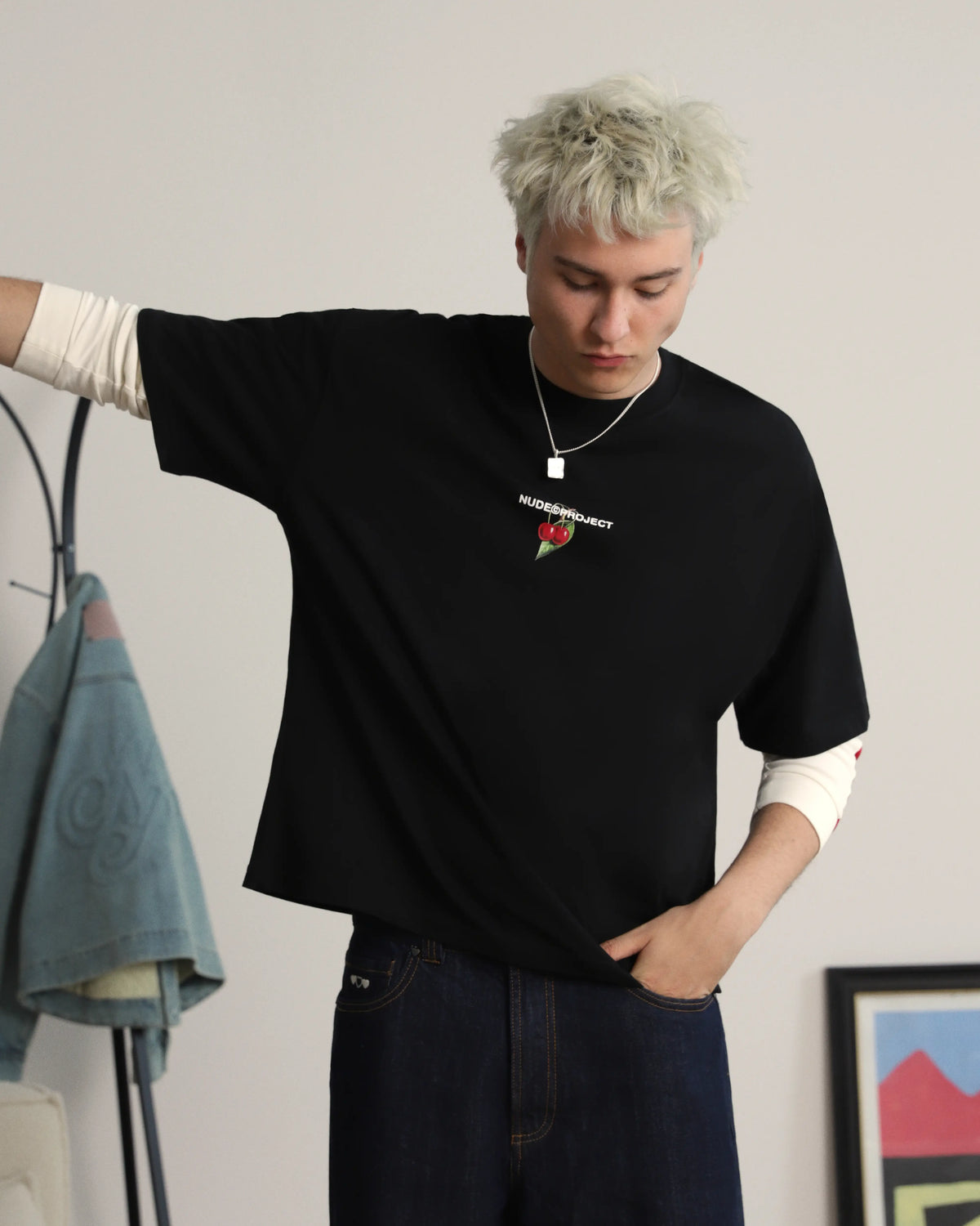 MAN [Model is 184cm/6’0” wearing size L]