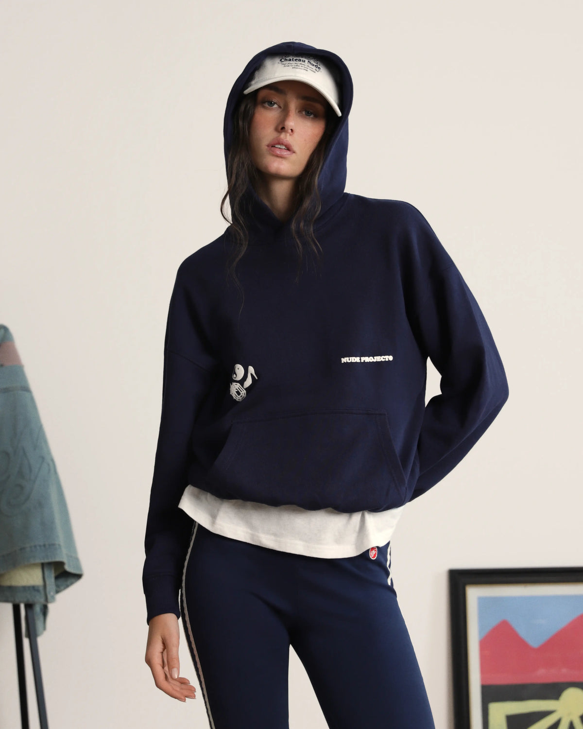 WOMAN [Model is 184cm/6’0” wearing size L]