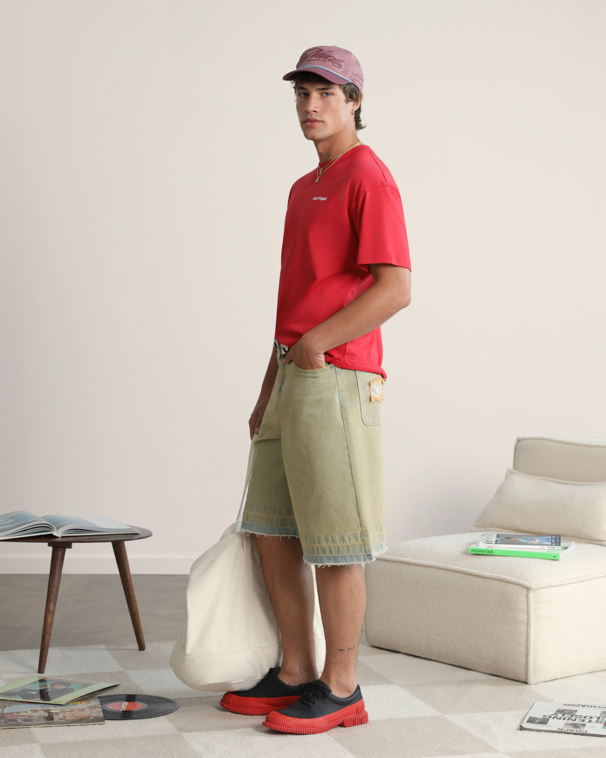 MAN [Model is 187cm/6’1” wearing size M]