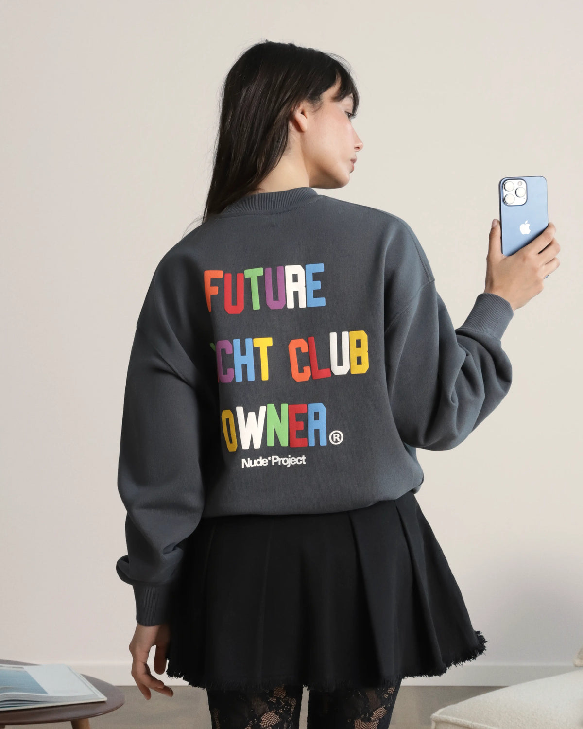 WOMAN [Model is 170cm/5’5” wearing size S]