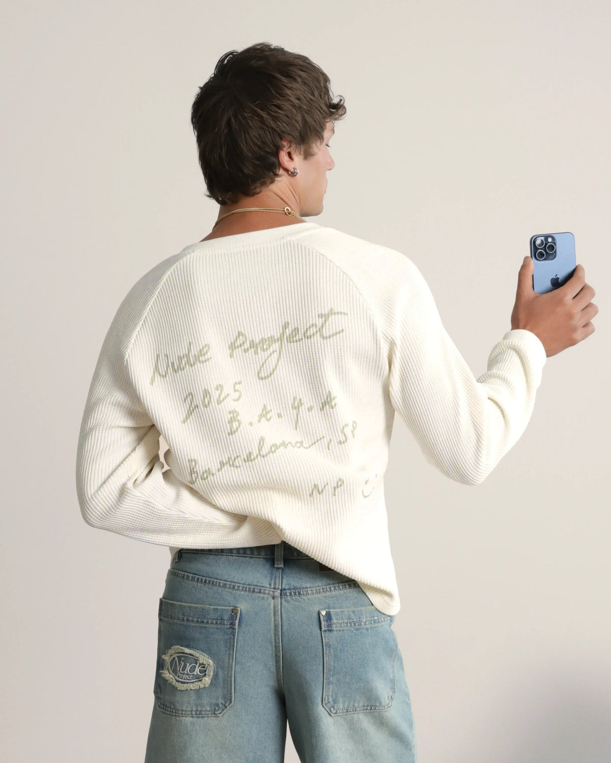 MAN [Model is 187cm/6’1” wearing size M]