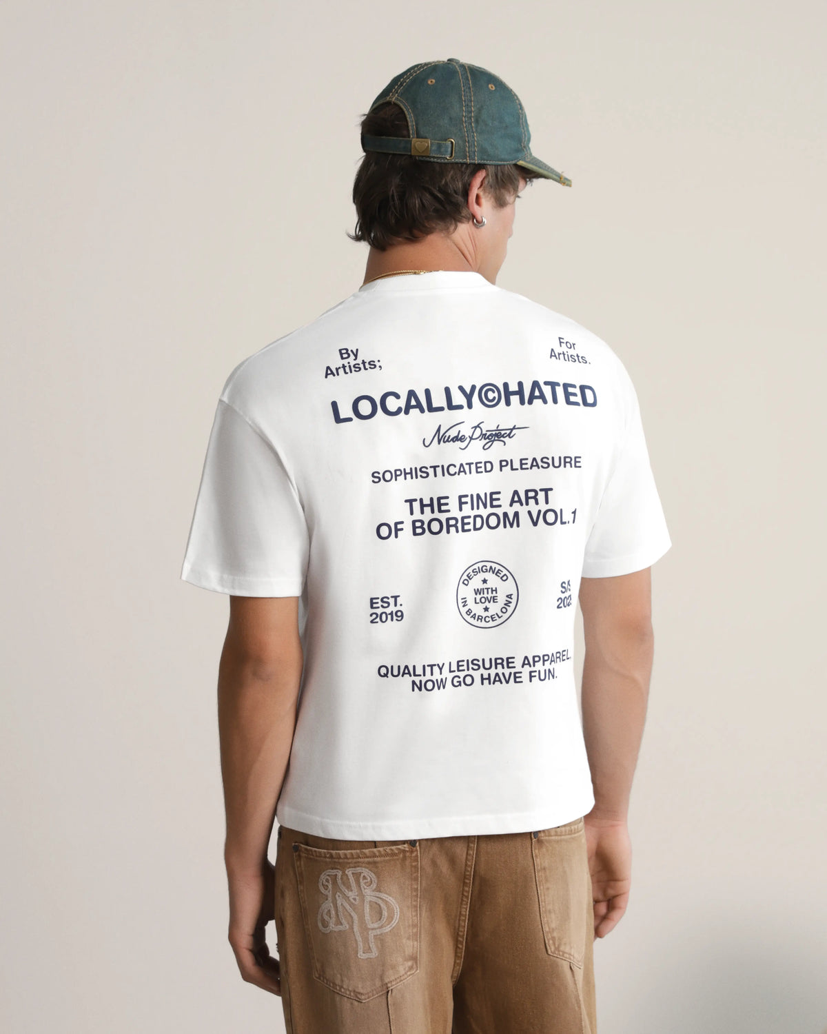 MAN [Model is 187cm/6’1” wearing size M]