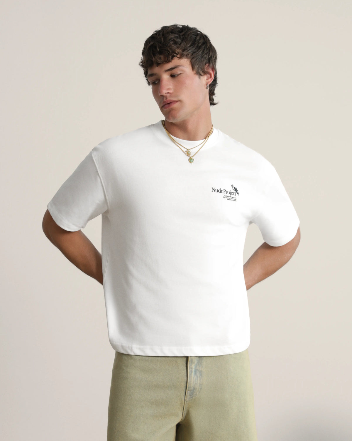 MAN [Model is 187cm/6’1” wearing size M]