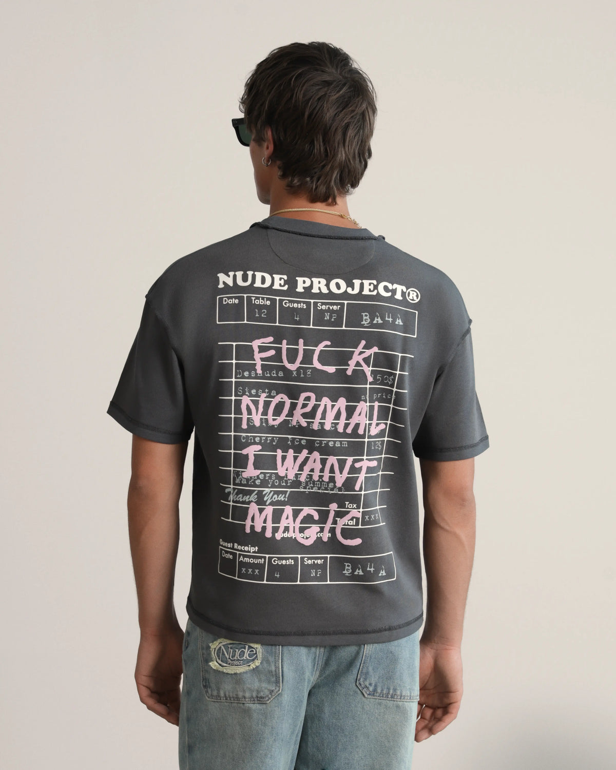 MAN [Model is 187cm/6’1” wearing size M]