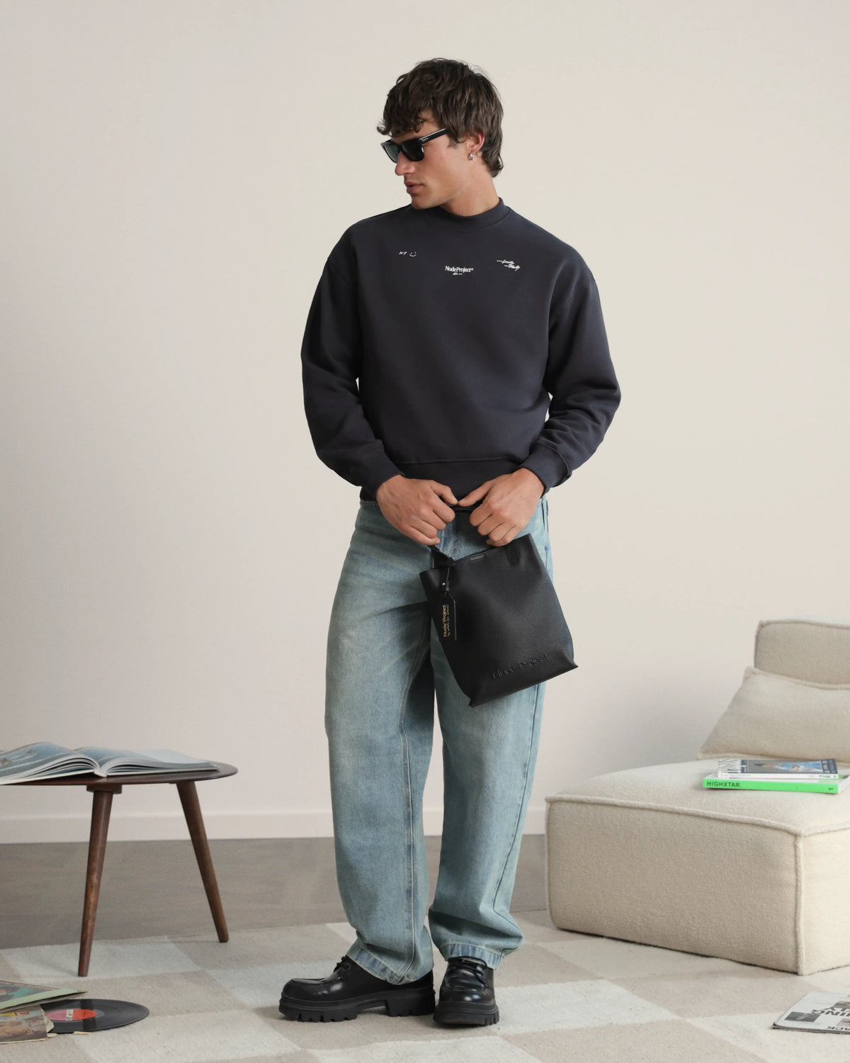 MAN [Model is 187cm/6’1” wearing size M]