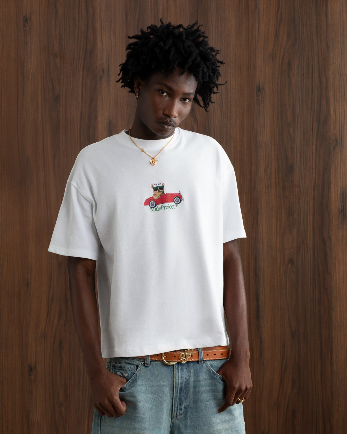 MAN [Model is 189cm/6'2” wearing size L]