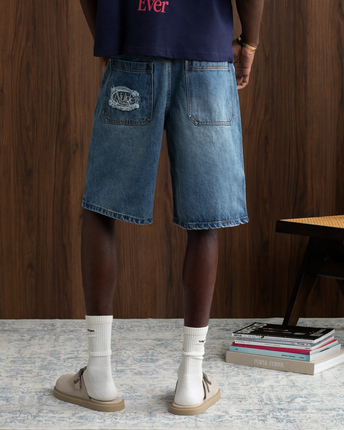 MAN [Model is 189cm/6'2” wearing size M]