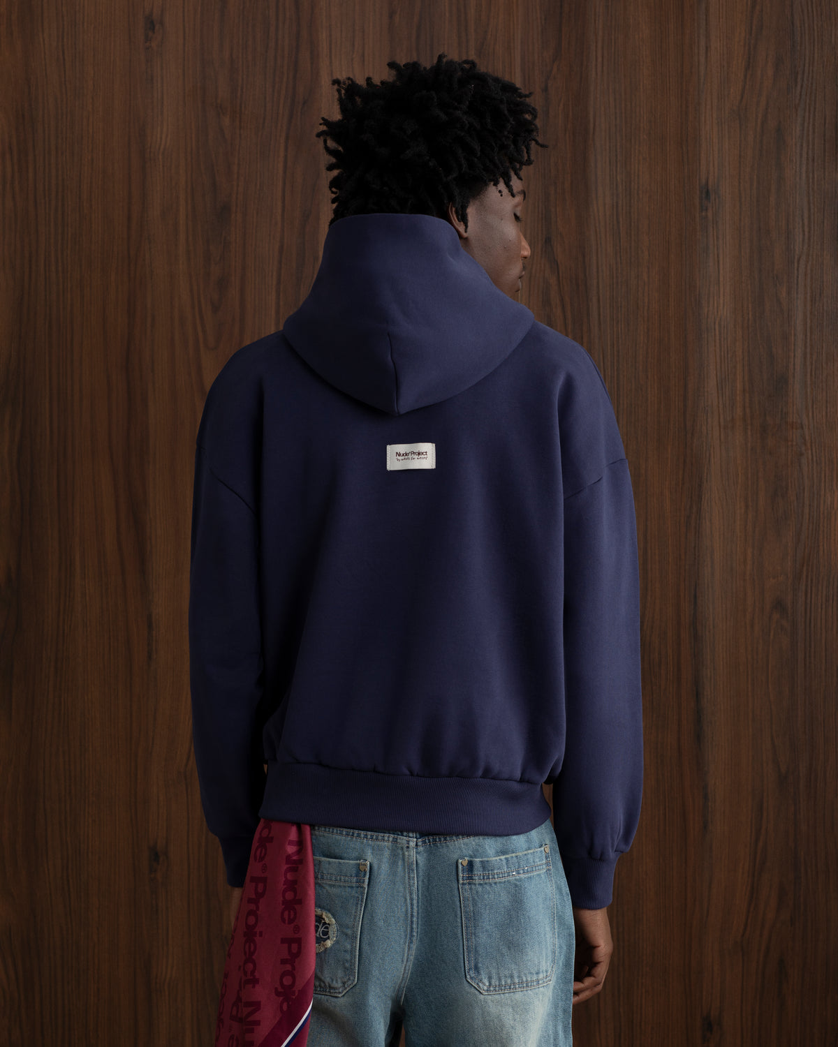 MAN [Model is 189cm/6'2” wearing size L]