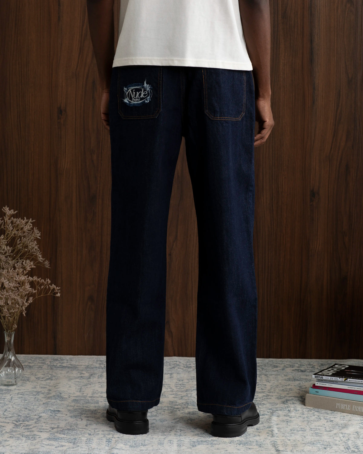 MAN [Model is 189cm/6'2” wearing size M]