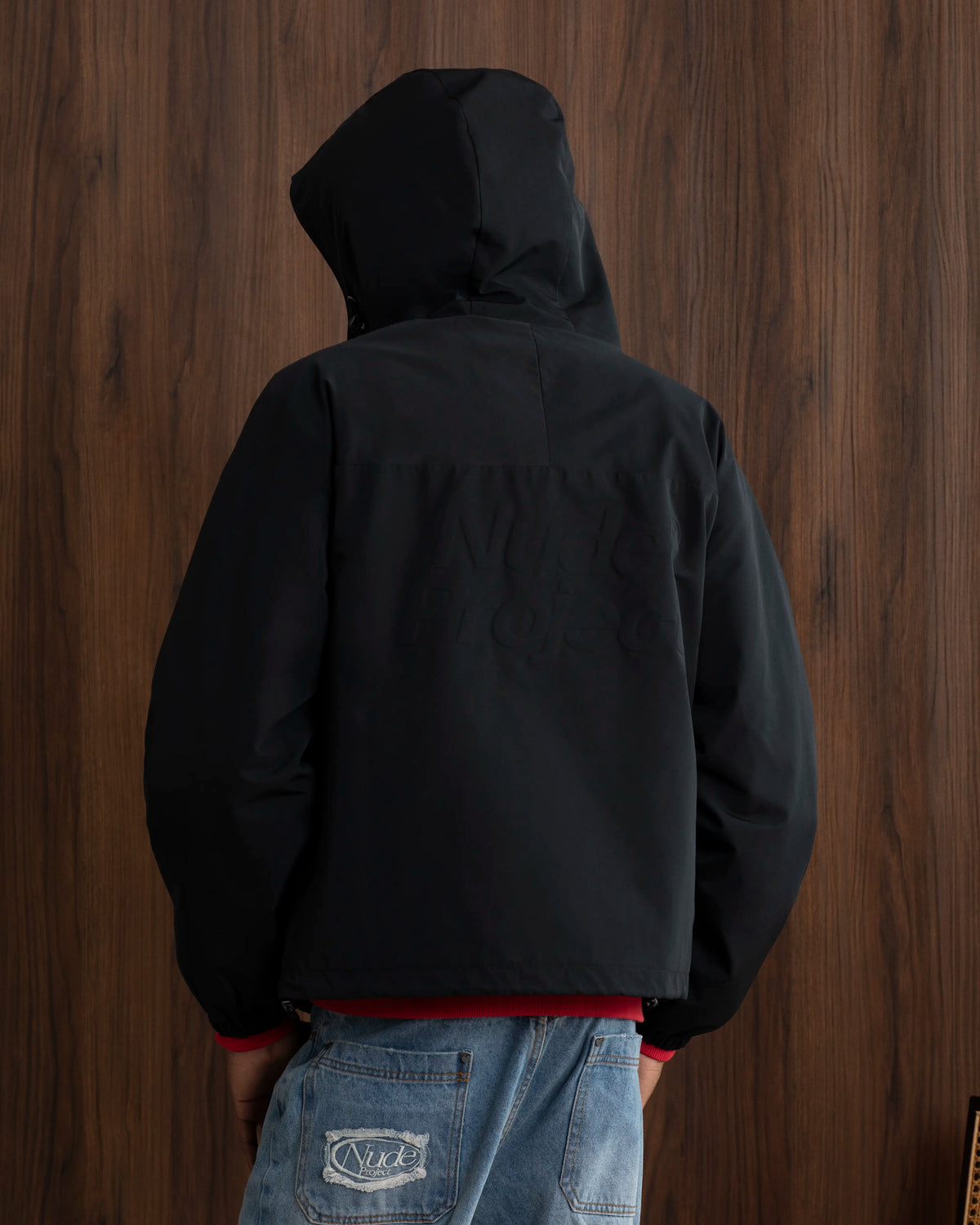 MAN [Model is 189cm/6'2” wearing size L]