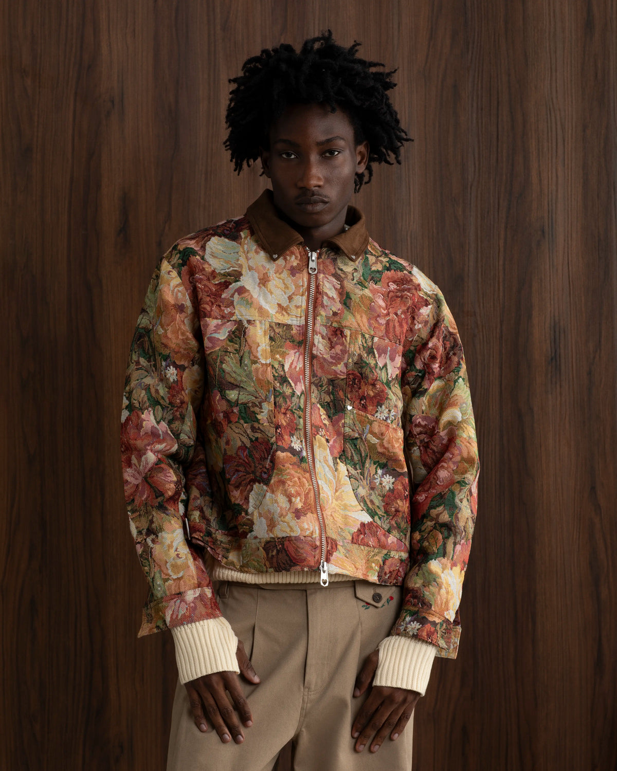 MAN [Model is 189cm/6'2” wearing size L]