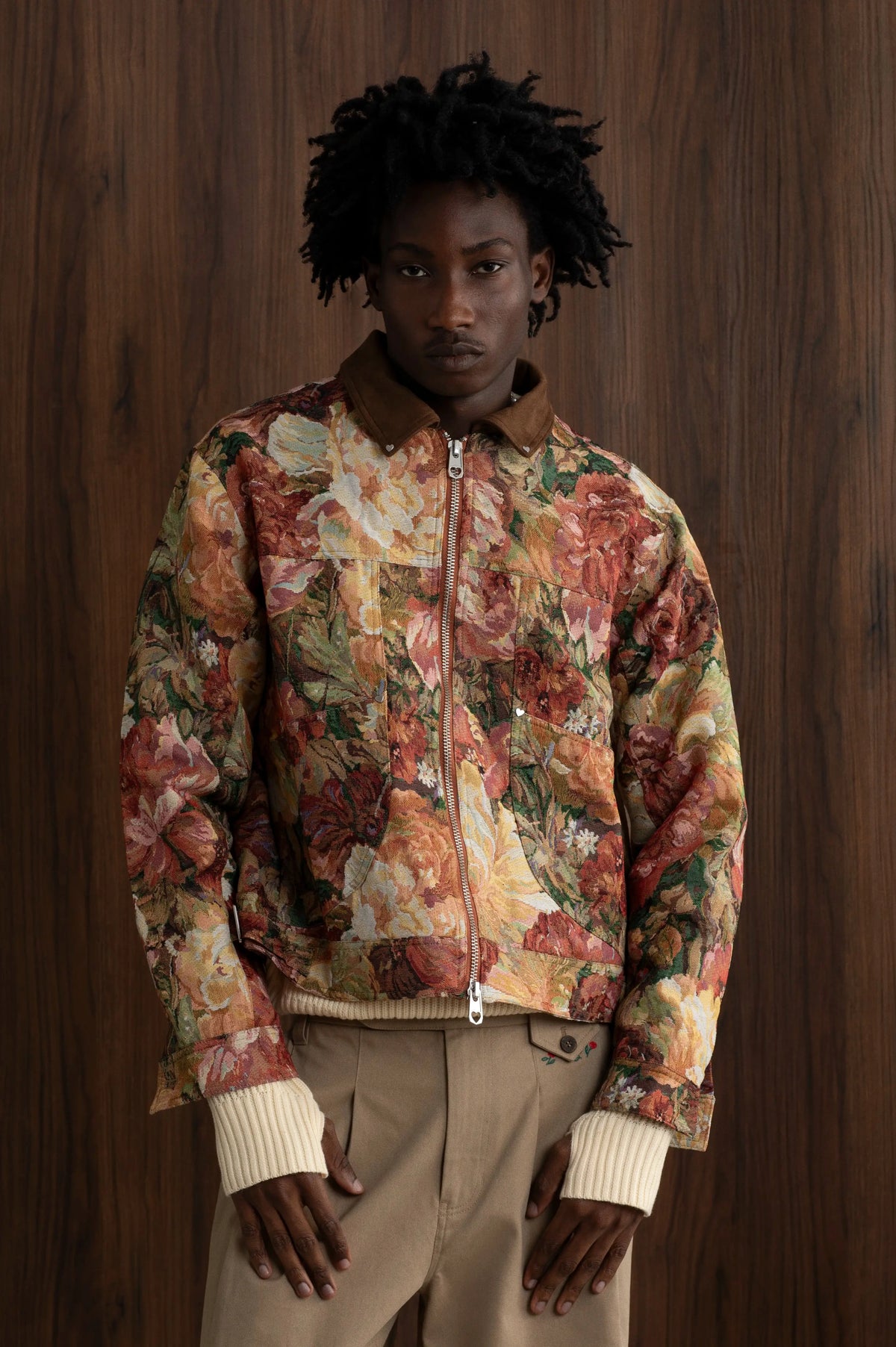 MAN [Model is 189cm/6'2” wearing size L]