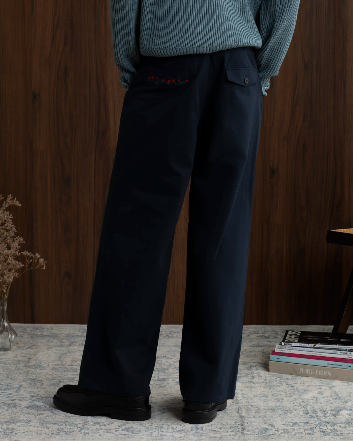 MAN [Model is 189cm/6'2” wearing size M]