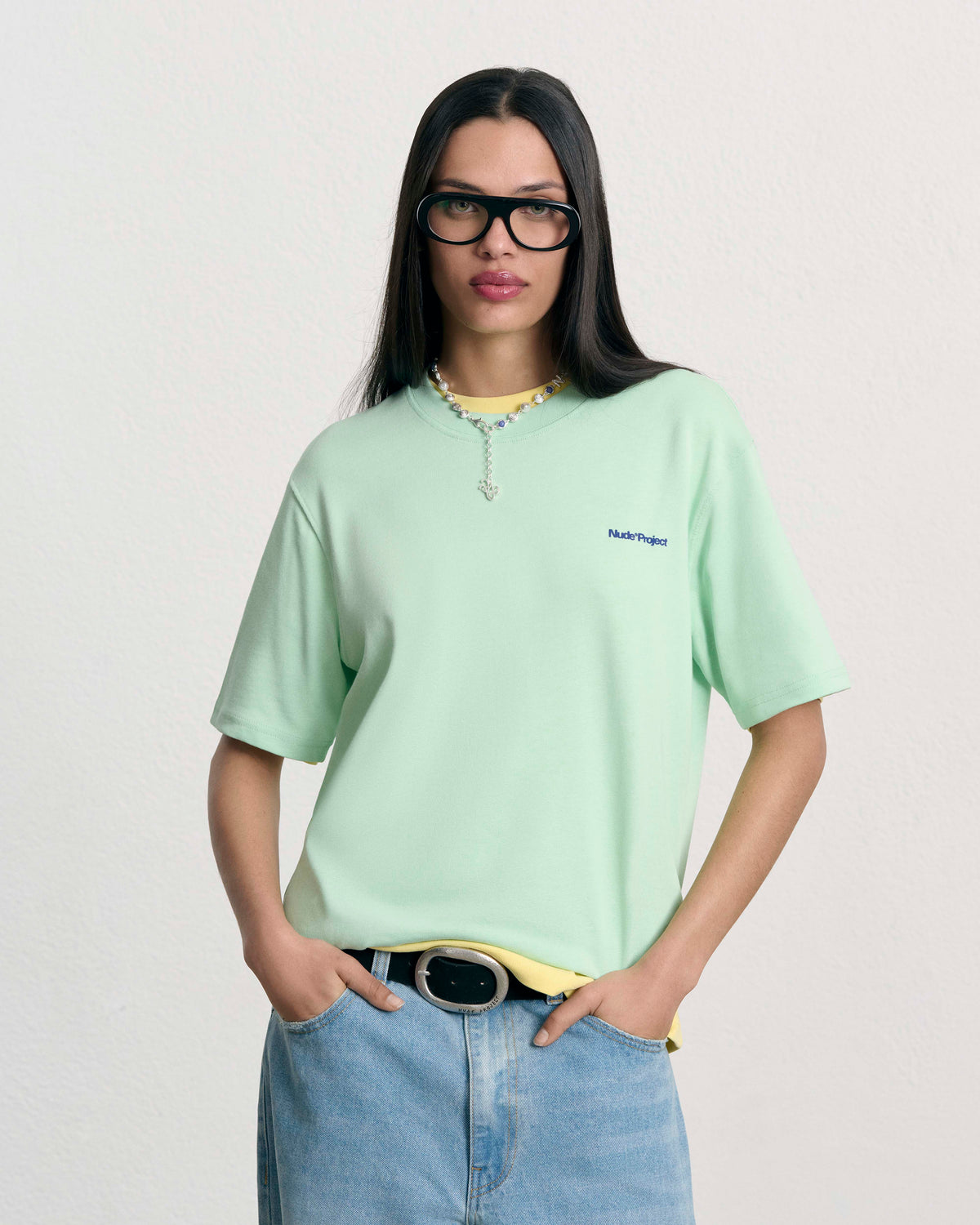 WOMAN [Model is 173cm/5’8” wearing size M]