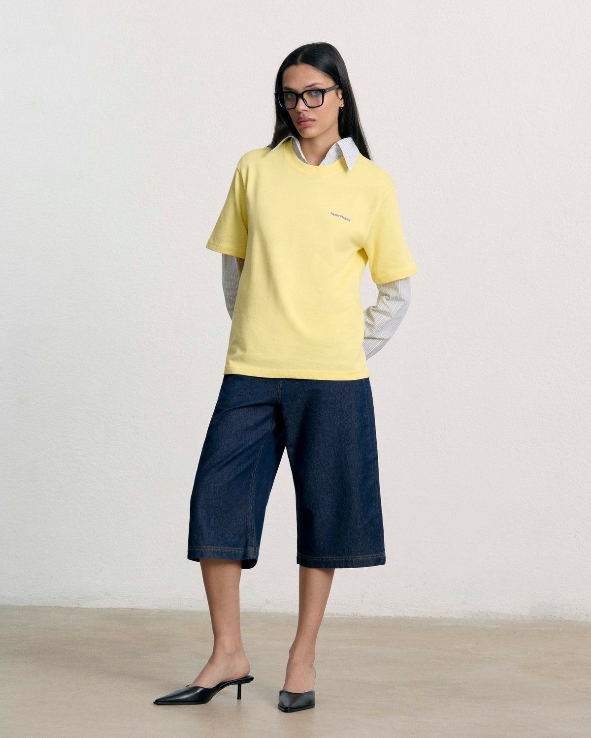 WOMAN [Model is 173cm/5’8” wearing size M]