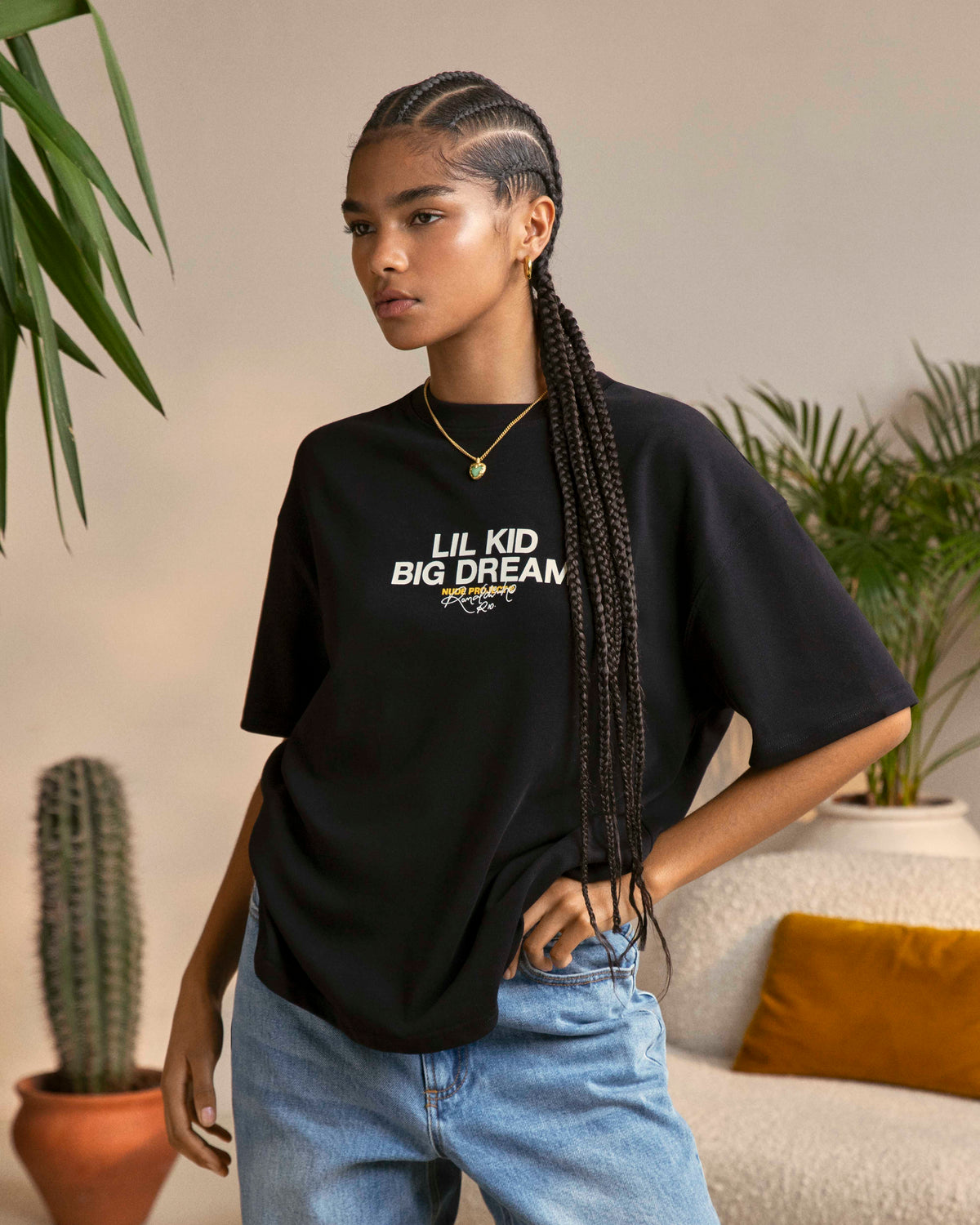 woman[Model is 173cm/5'8 wearing size S]