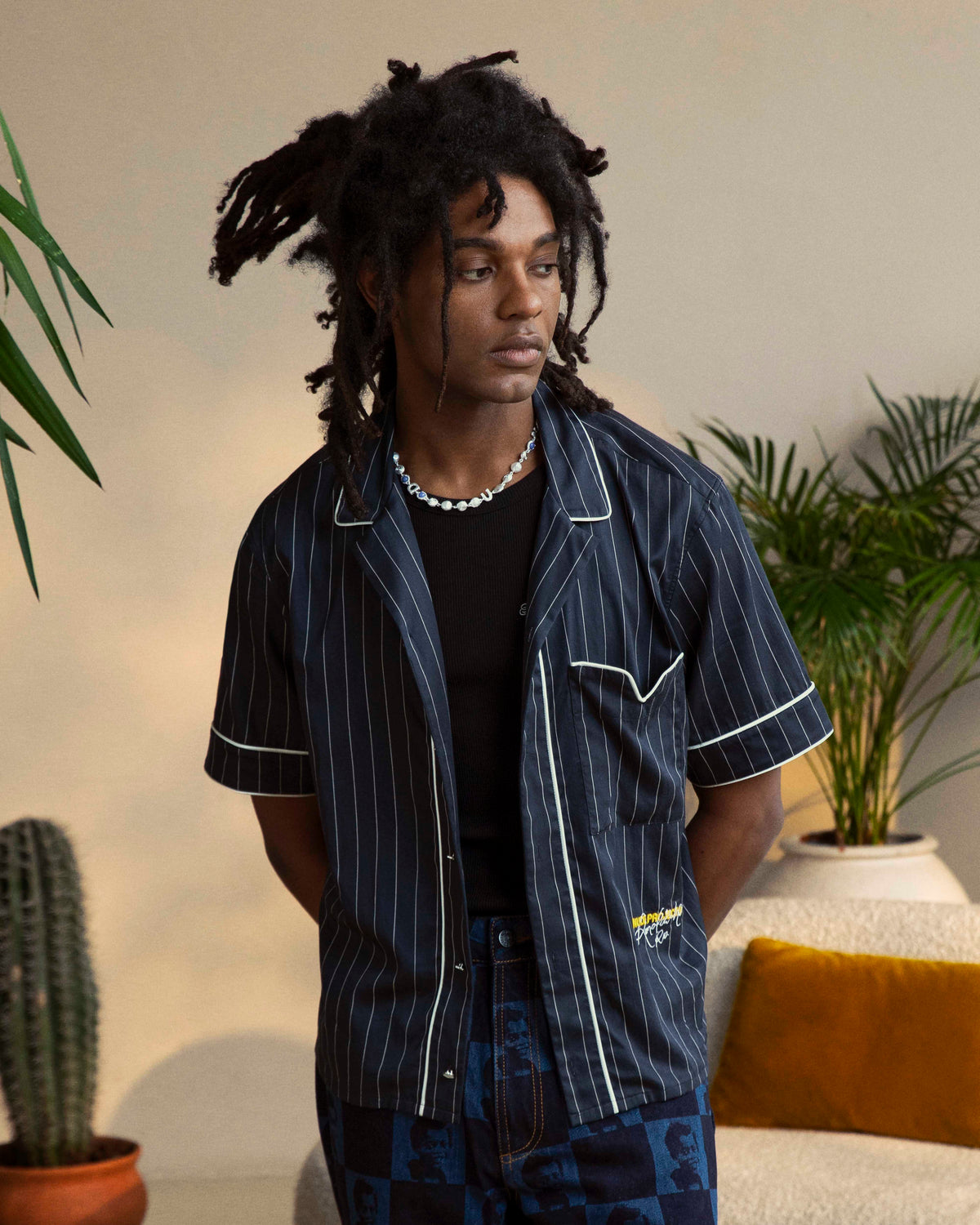 man [Model is 179cm/5'10.5 wearing size S]