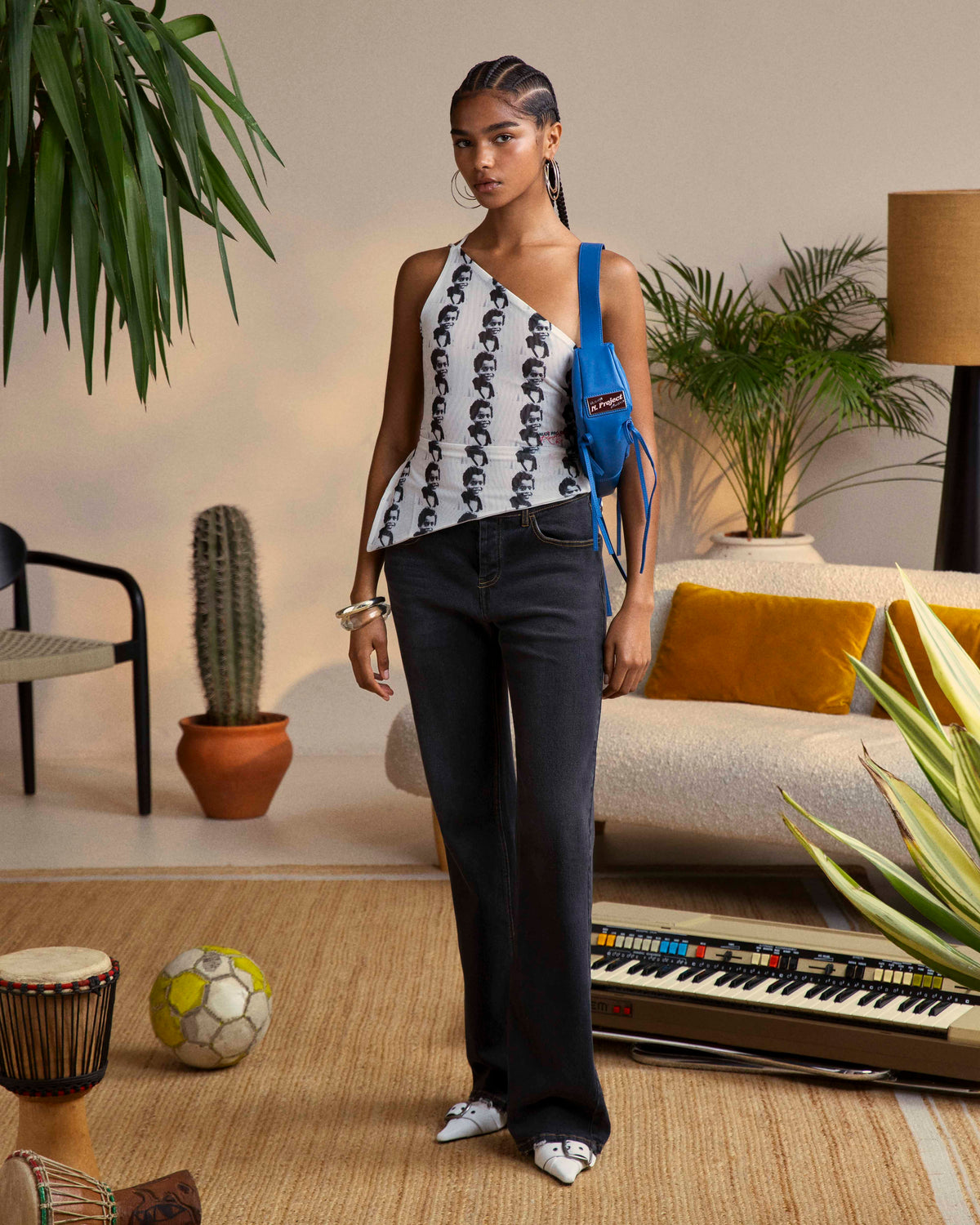 woman [Model is 173cm/5'8 wearing size S]