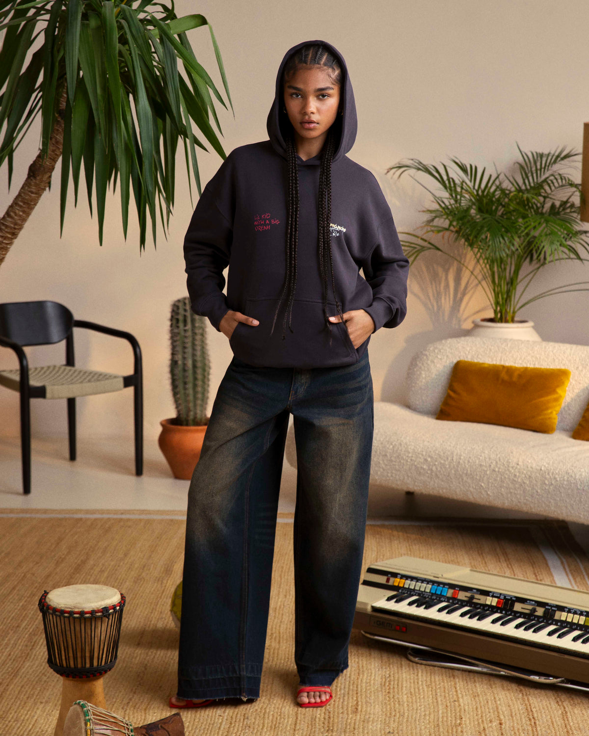 woman [Model is 173cm/5'8 wearing size S]