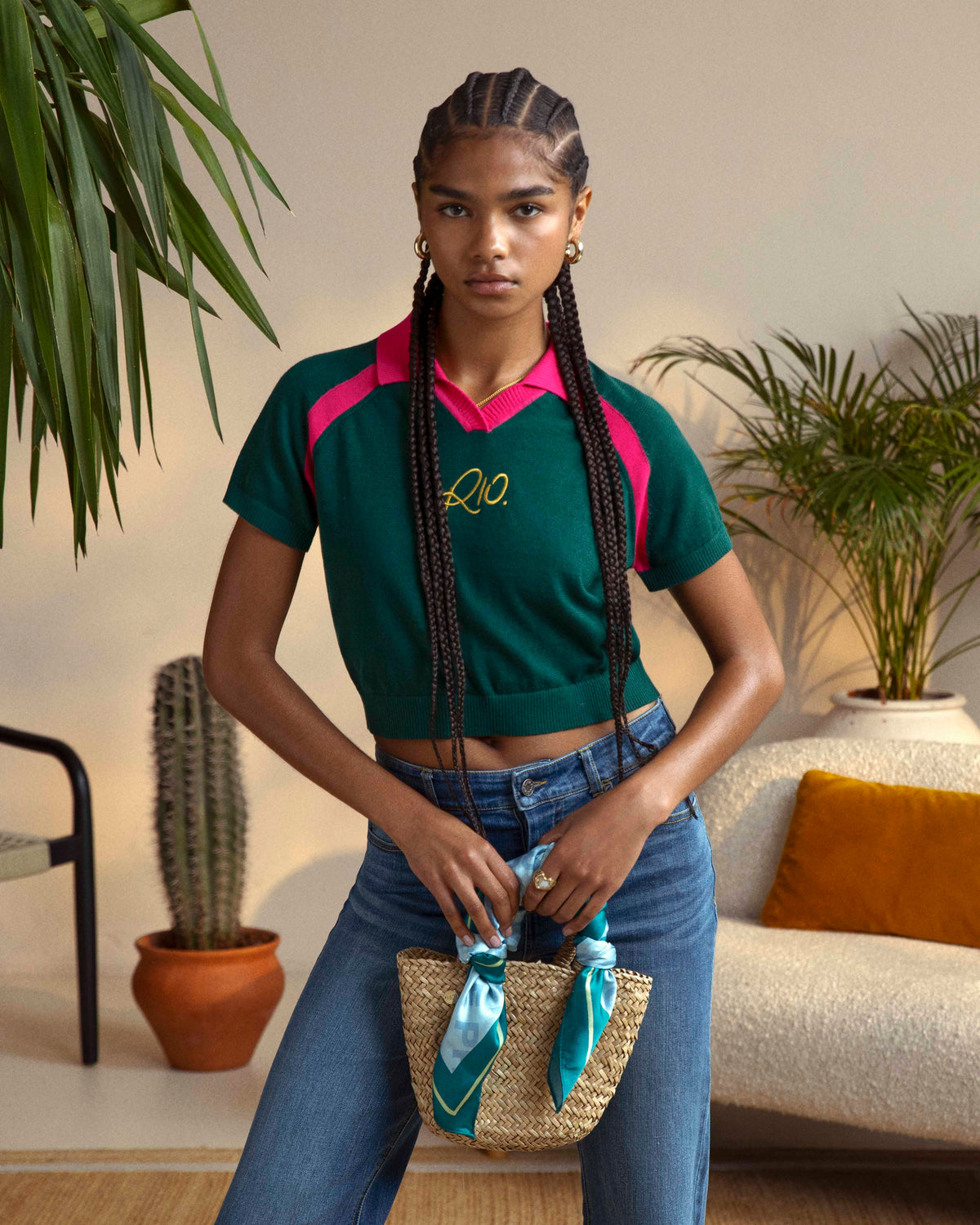 woman [Model is 173cm/5'8 wearing size M]