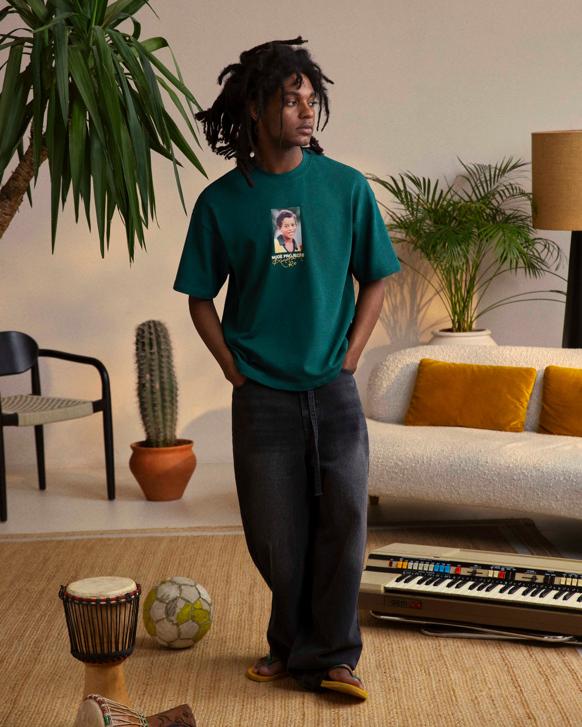 man [Model is 179cm/5'10.5 wearing size M]