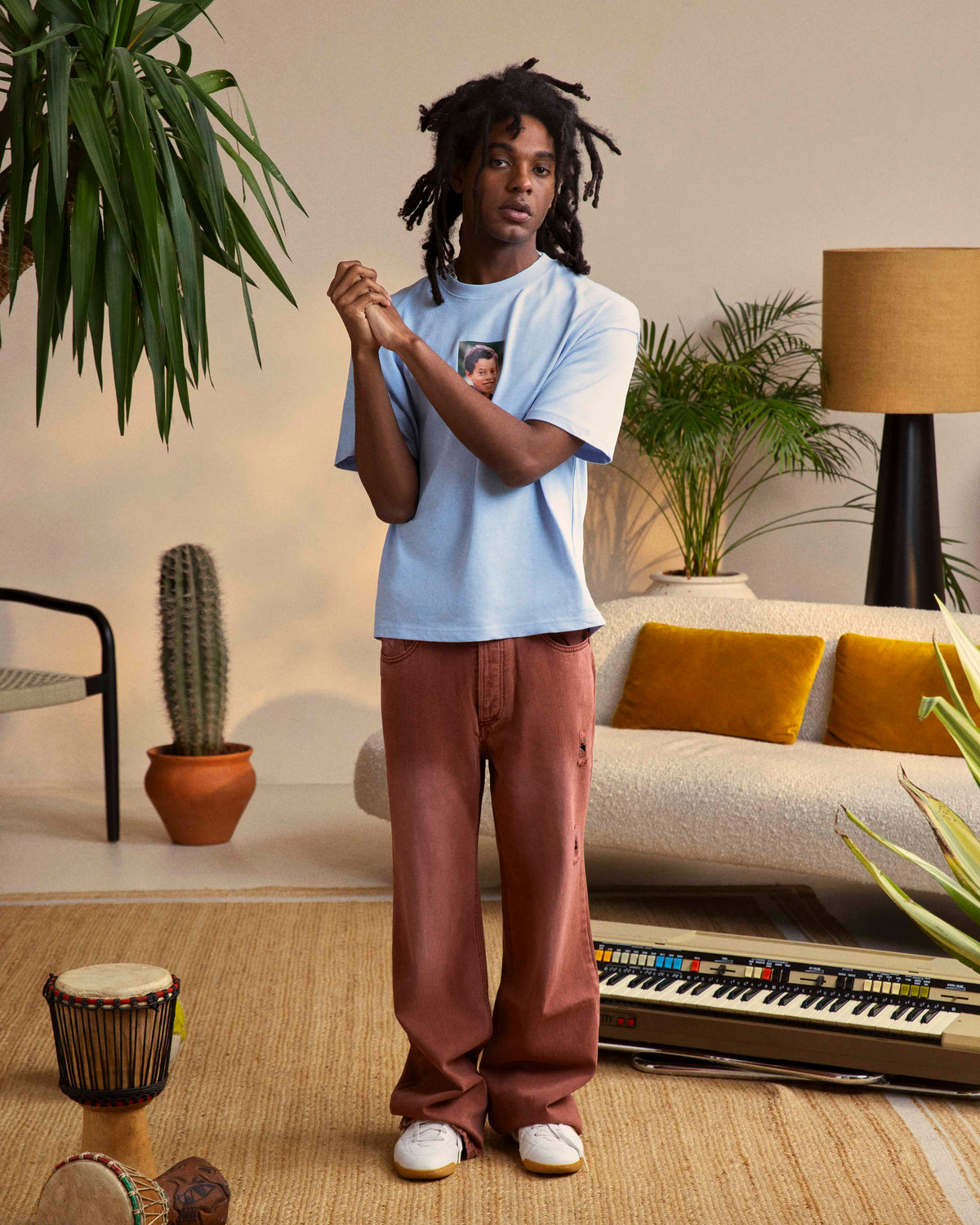 man [Model is 179cm/5'10.5 wearing size M]