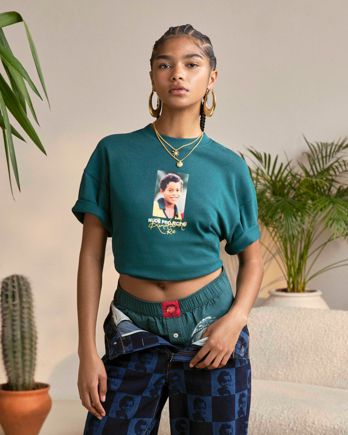 woman [Model is 173cm/5'8 wearing size S]