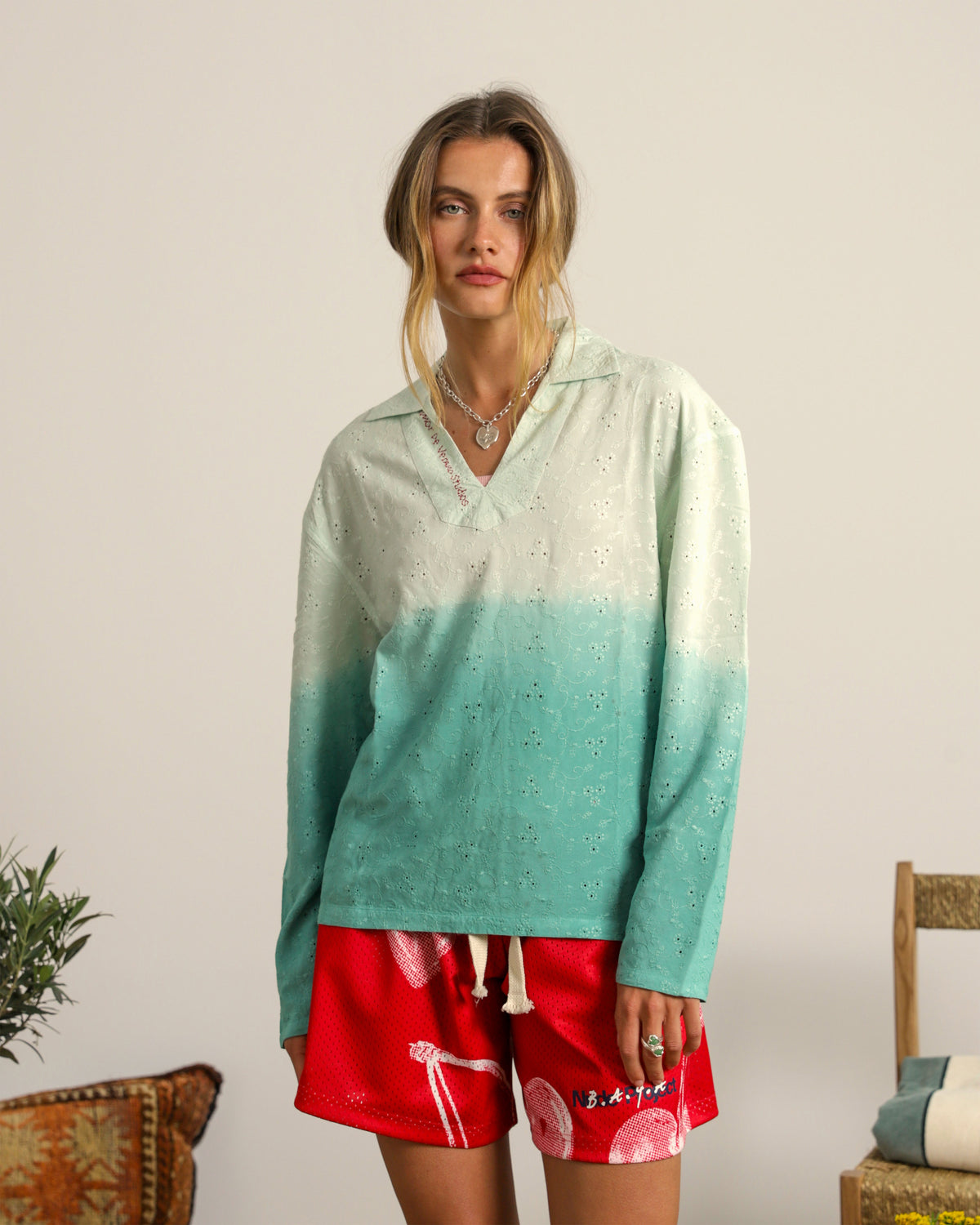 Woman [Model is 175cm/5’7” wearing size S]