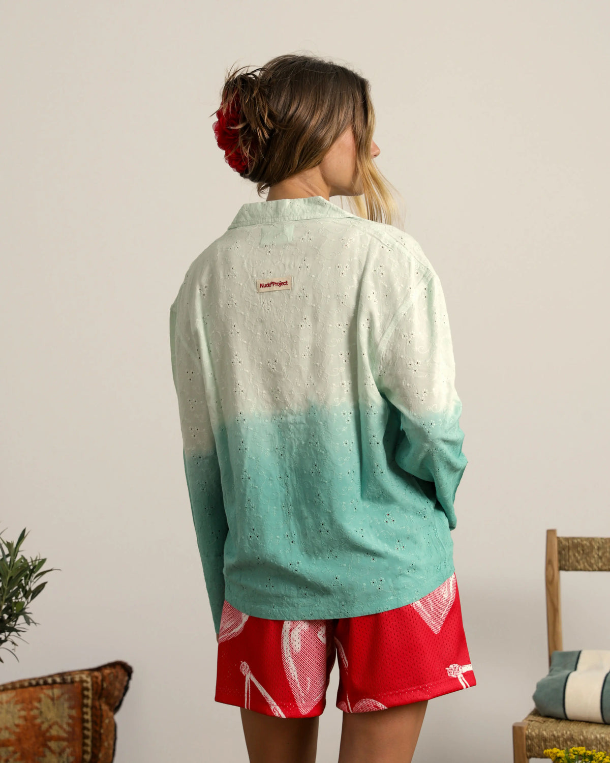 Woman [Model is 175cm/5’7” wearing size S]