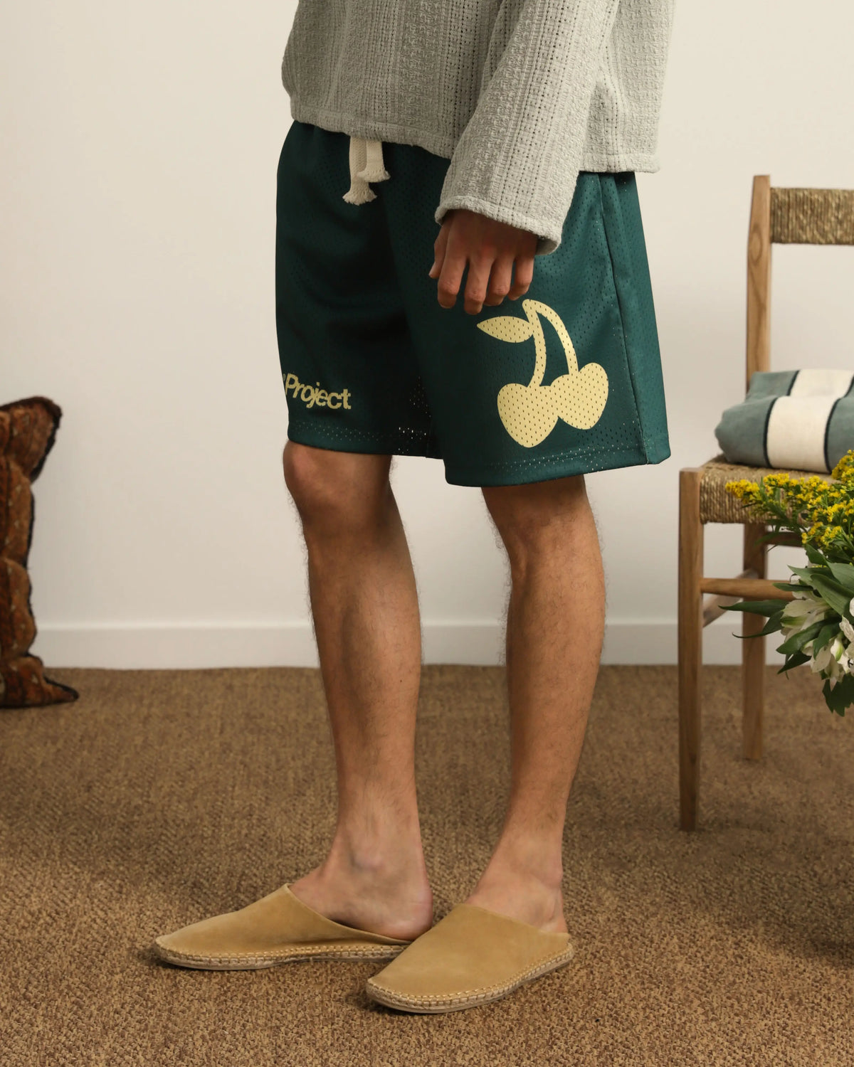 Man [Model is 183cm/6’0” wearing size S]